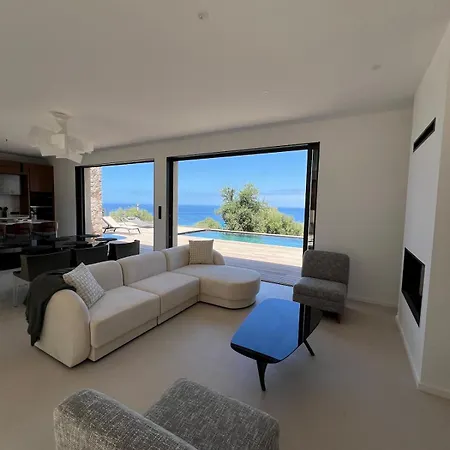 Antoine, Piscine & Vue Magique * كوربارا