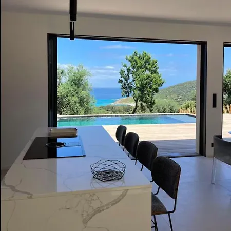 Antoine, Piscine & Vue Magique Villa Corbara