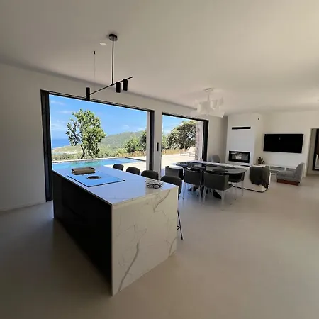 Villa Antoine, Piscine & Vue Magique *