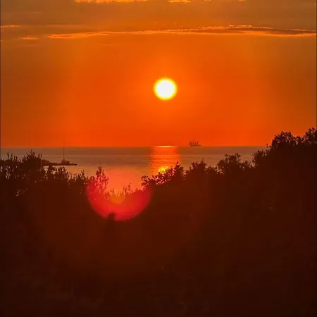 Antoine, Piscine & Vue Magique Villa Corbara