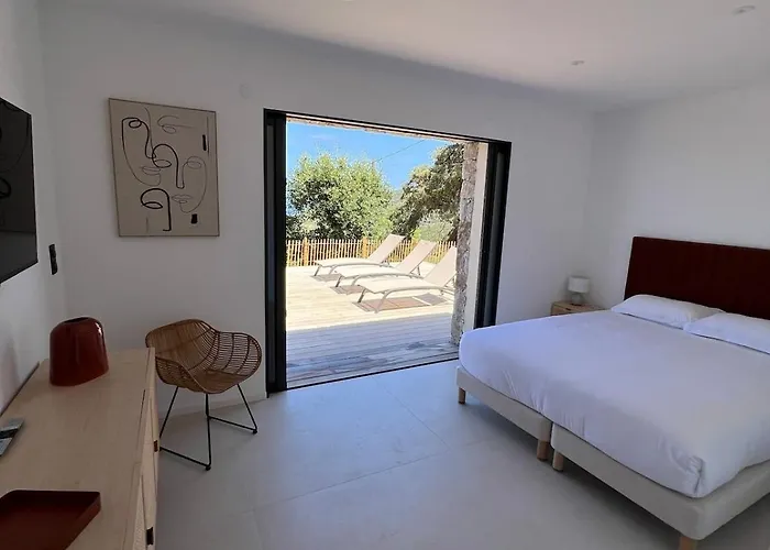 Antoine, Piscine & Vue Magique 科尔巴拉