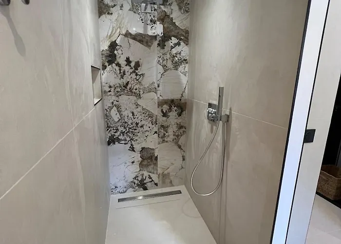 Antoine, Piscine & Vue Magique * Corbara